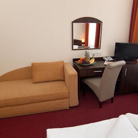 Novum Hotel Eleazar City Center Hamburg Exterior photo