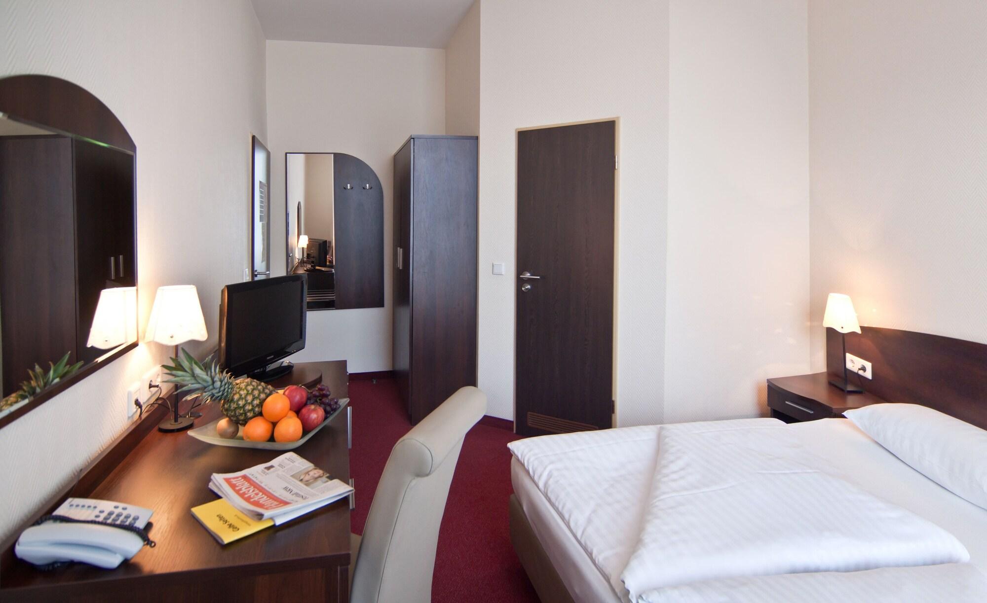 Novum Hotel Eleazar City Center Hamburg Exterior photo