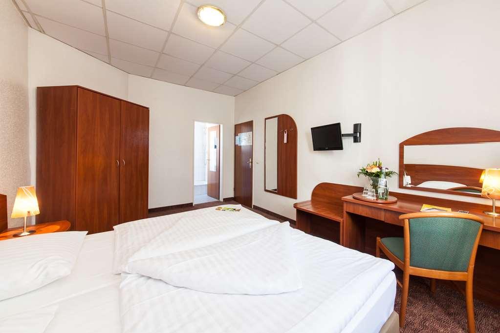 Novum Hotel Eleazar City Center Hamburg Room photo
